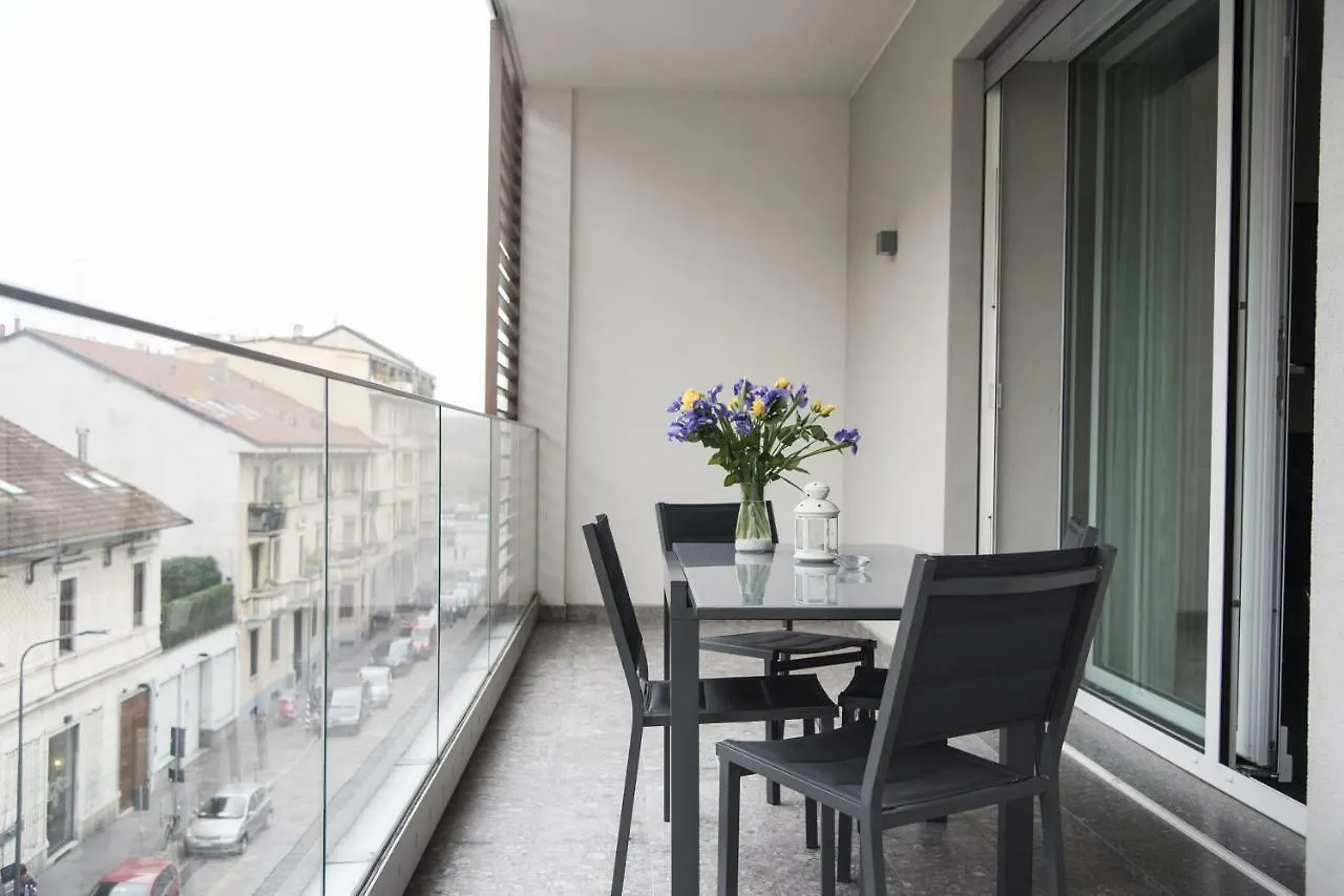 Design & New Center Apartments Milan
