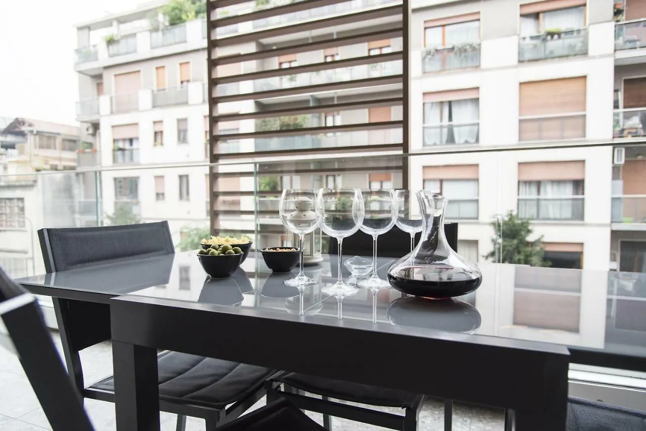 Design & New Center Apartments Milano